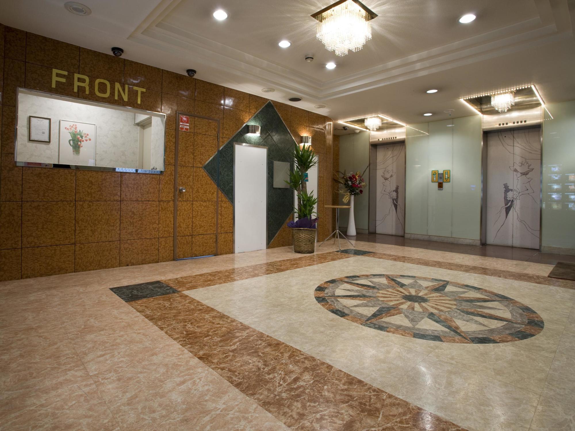 Hotel Candy Hall (Adults Only) Osaka Bagian luar foto
