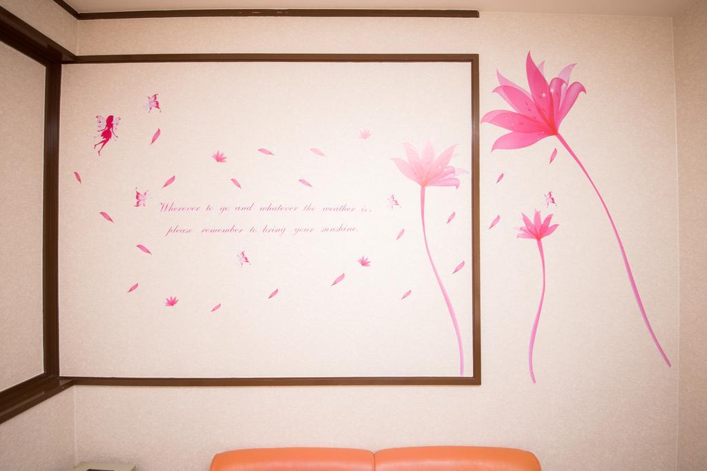 Hotel Candy Hall (Adults Only) Osaka Bagian luar foto