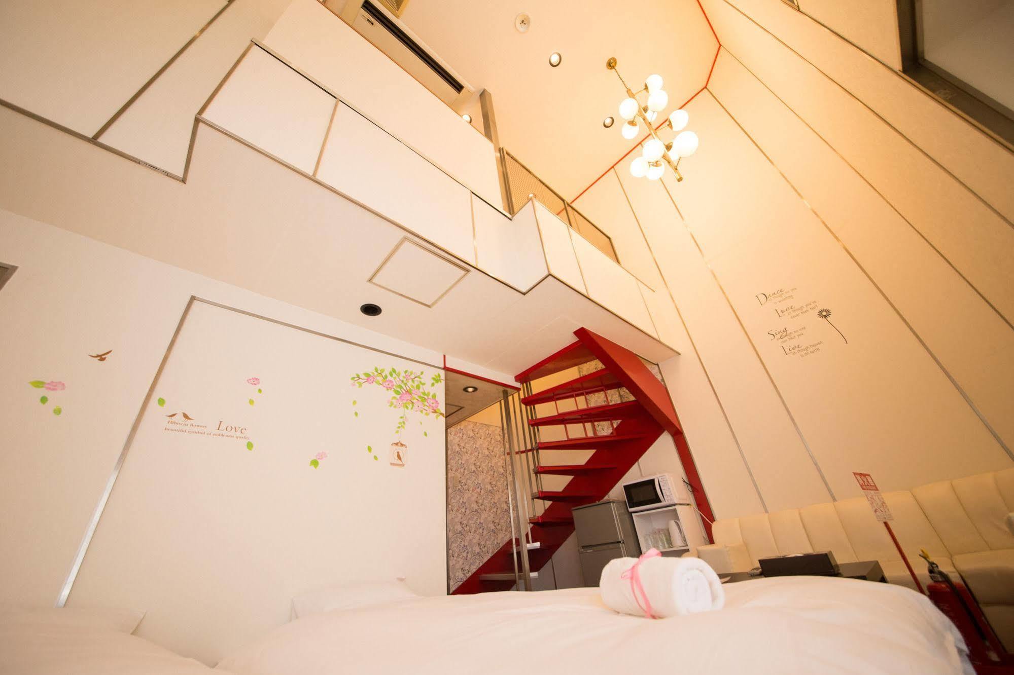 Hotel Candy Hall (Adults Only) Osaka Bagian luar foto