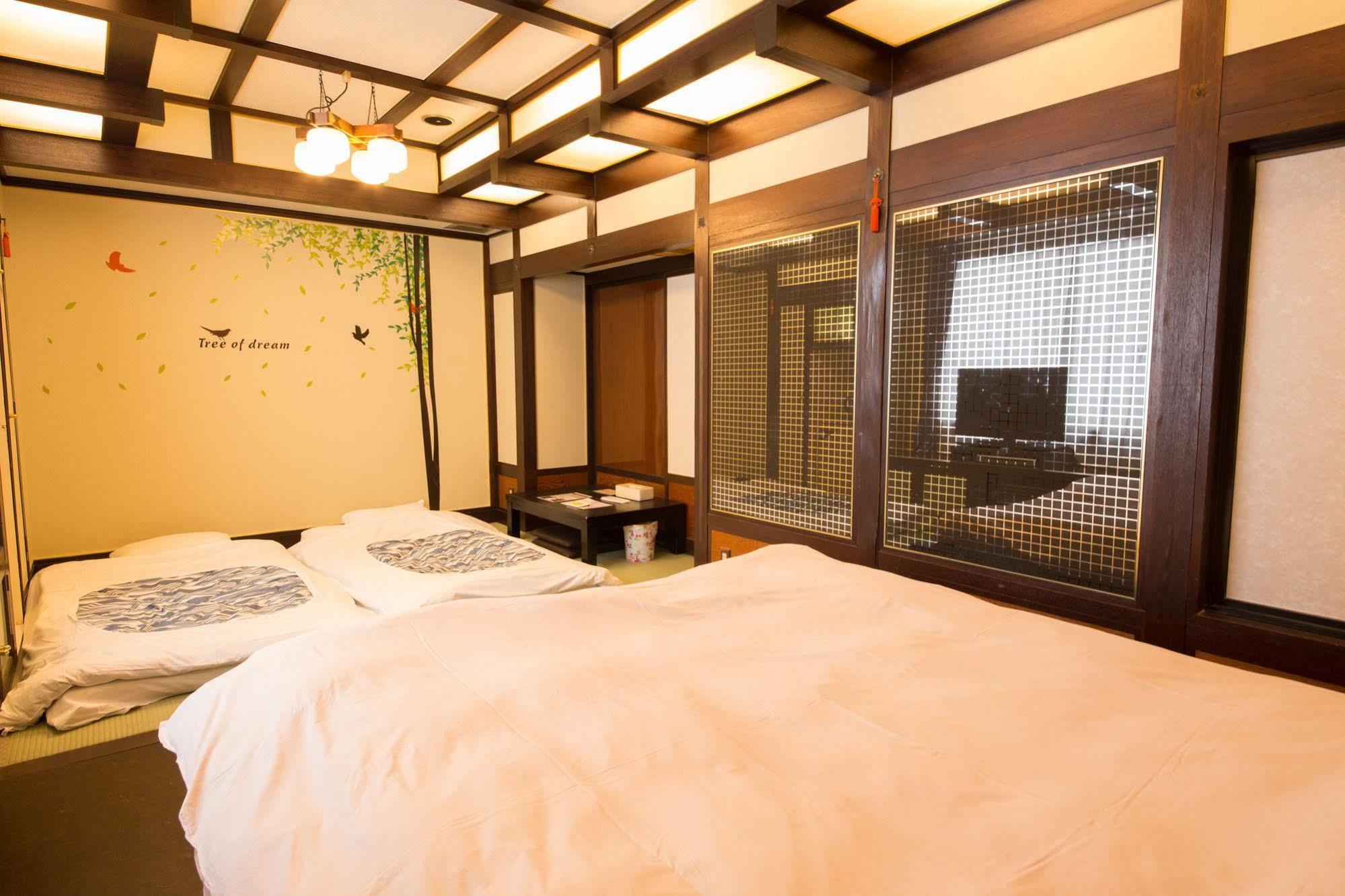 Hotel Candy Hall (Adults Only) Osaka Bagian luar foto