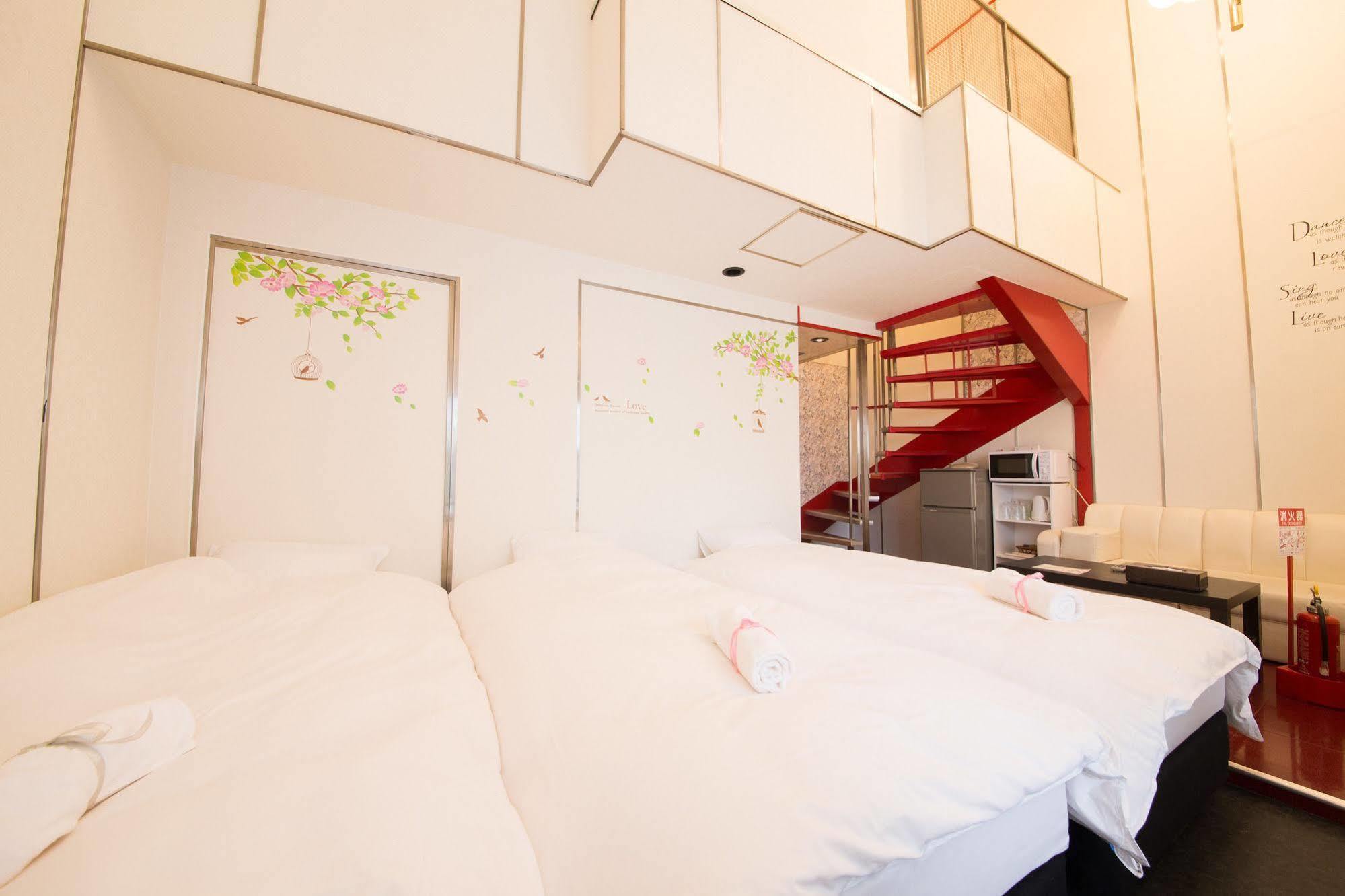 Hotel Candy Hall (Adults Only) Osaka Bagian luar foto