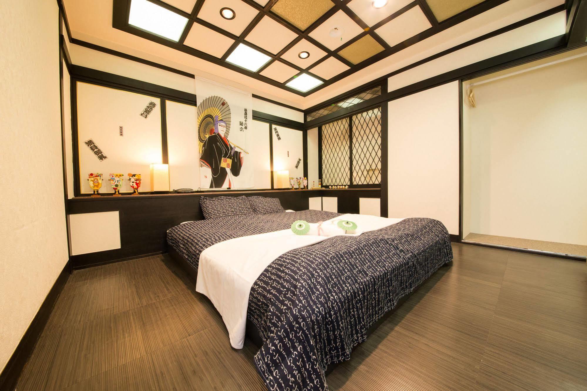 Hotel Candy Hall (Adults Only) Osaka Bagian luar foto