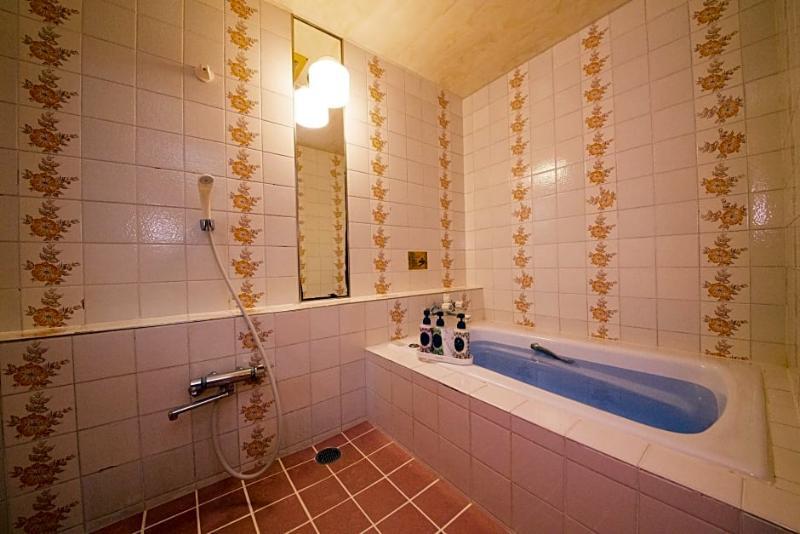 Hotel Candy Hall (Adults Only) Osaka Bagian luar foto