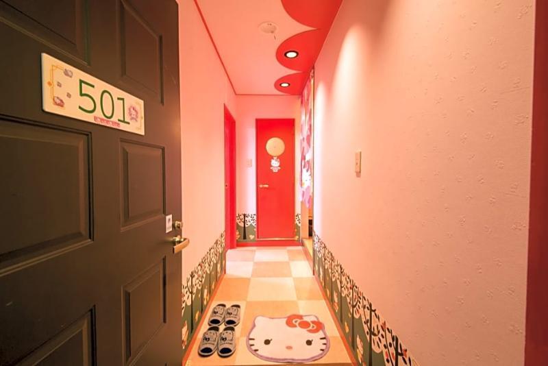 Hotel Candy Hall (Adults Only) Osaka Bagian luar foto
